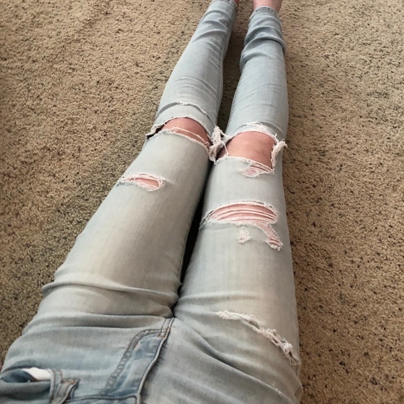 AMERICAN EAGLE RIPPED DISTRESSED SKINNY JEANS - Picture 7 of 11